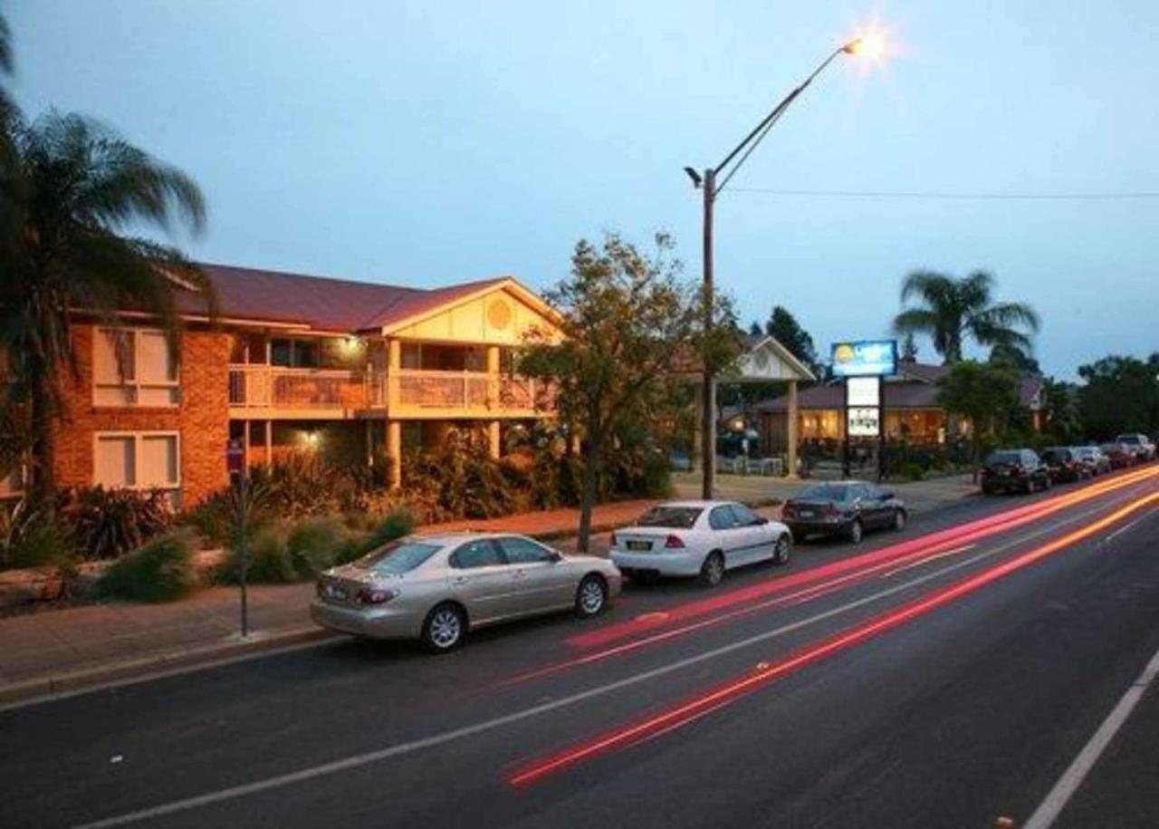 The Oxley 3*